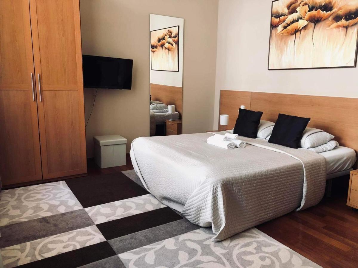 Atrium Panzio Hotel Esztergom Bagian luar foto